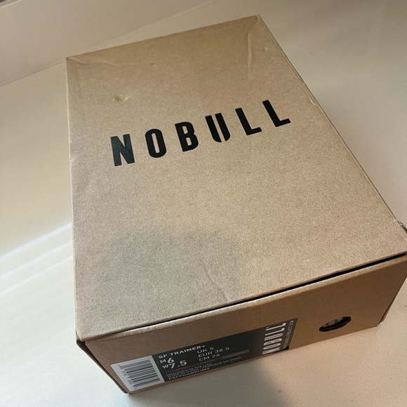 NOBULL NEW never warn IN ORIGINAL BOX WOMEN'S GUM TRAINER+ - Picture 5 of 9